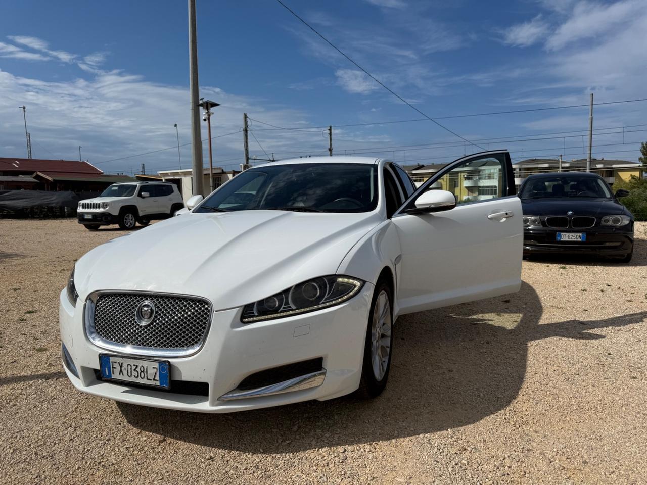 Jaguar XF 2.2 D 190 CV PERMUTE 7.999€