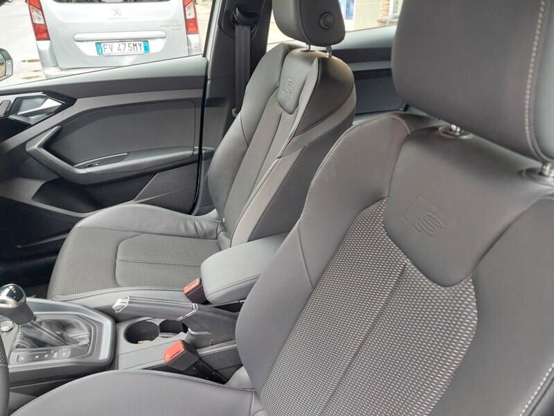 Audi A1 SPB 30 TFSI S tronic line edition