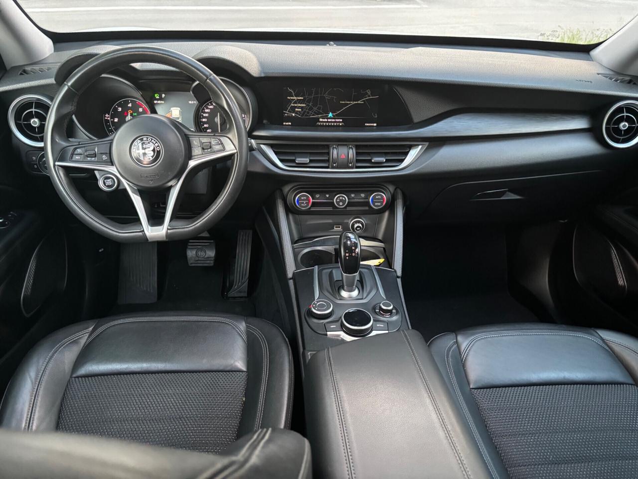 Alfa Romeo Stelvio 2.2 Turbodiesel 210 CV AT8 Q4 Executive