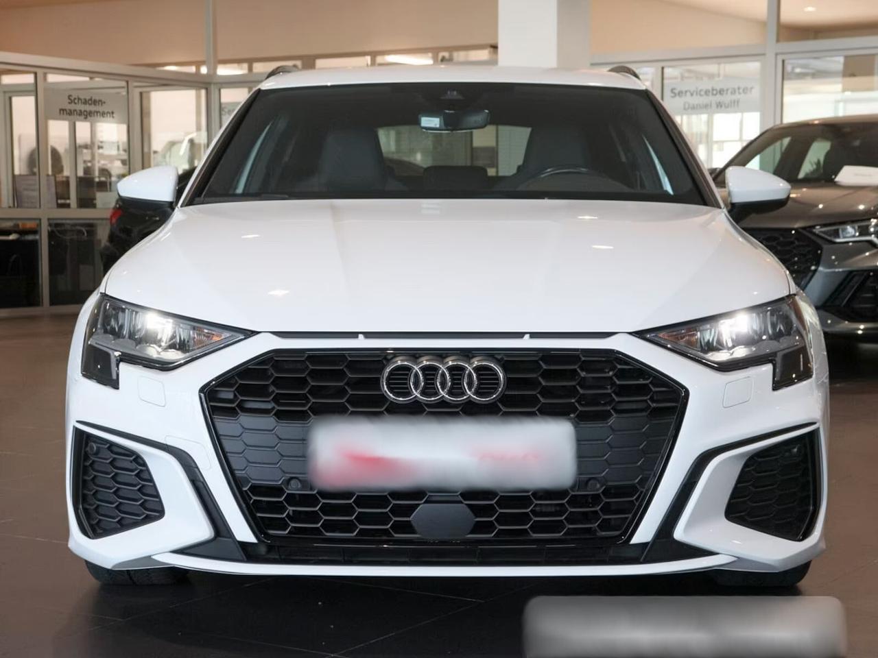 Audi A3 SPB 30 TFSI S line edition