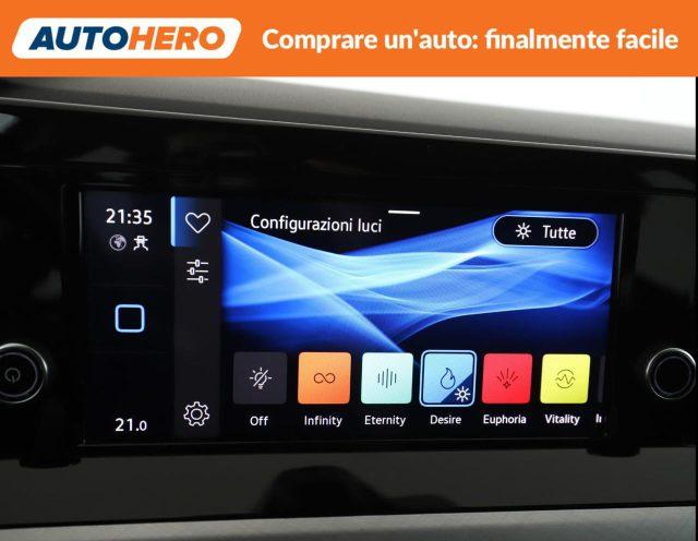 VOLKSWAGEN Golf 1.0 eTSI EVO DSG Life