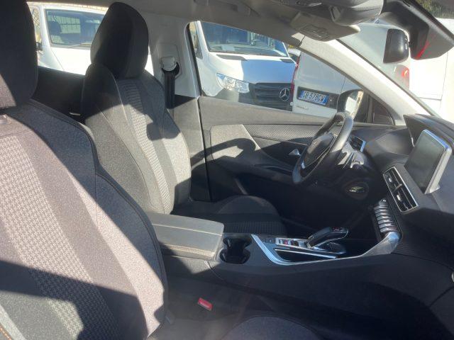 PEUGEOT 3008 BlueHDi 130 S&S Allure