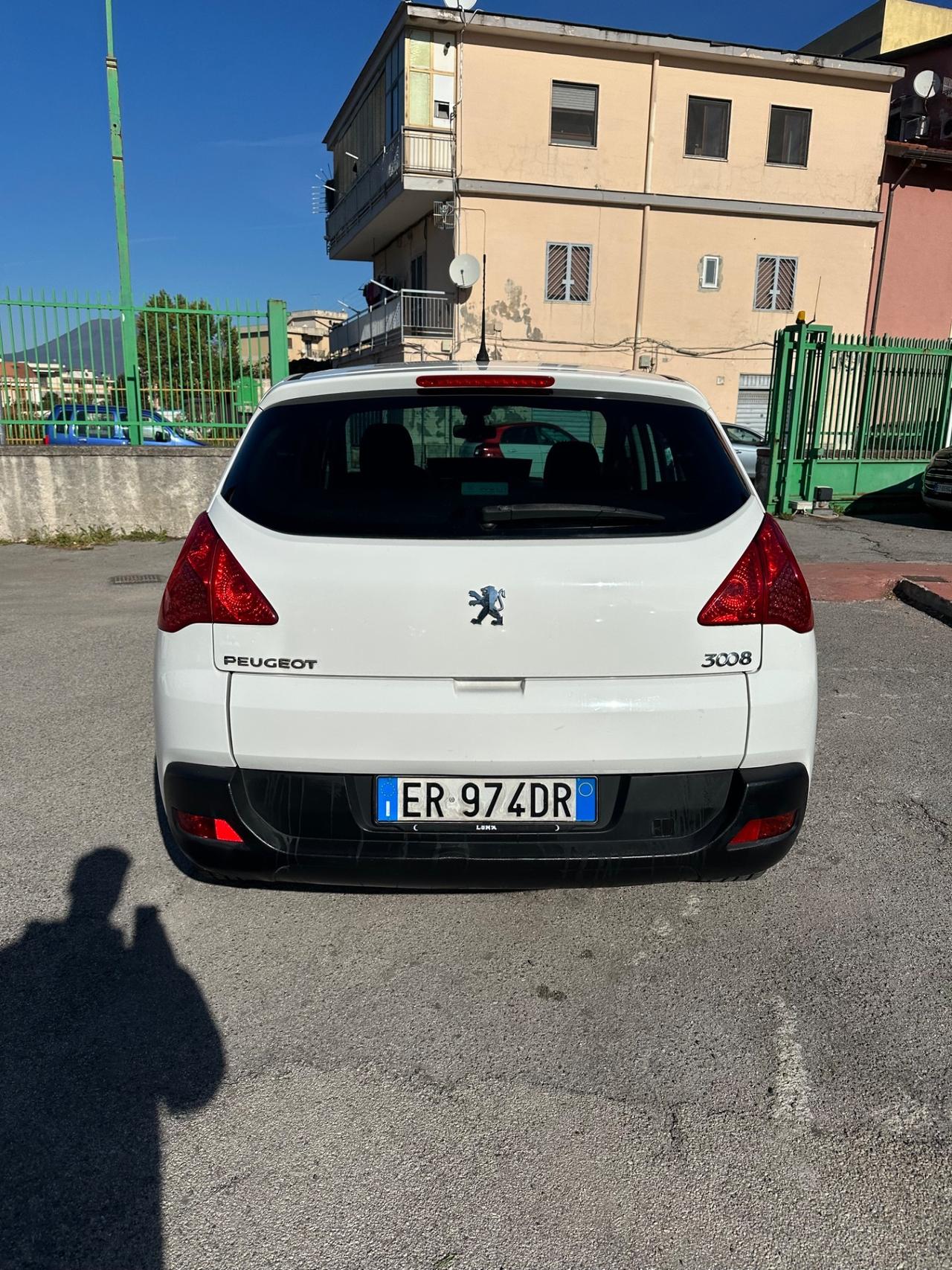 Peugeot 3008 1.6 HDi 115CV Business