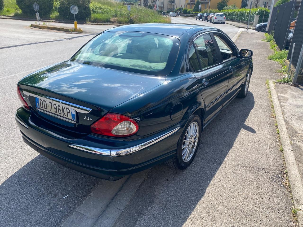 Jaguar X-Type 2.2D cat Executive
