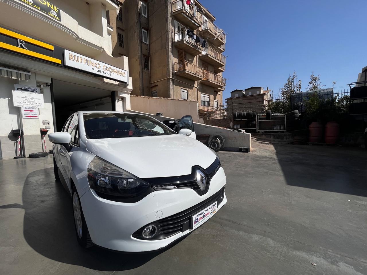 Renault Clio 1.2 75CV 5 porte Wave