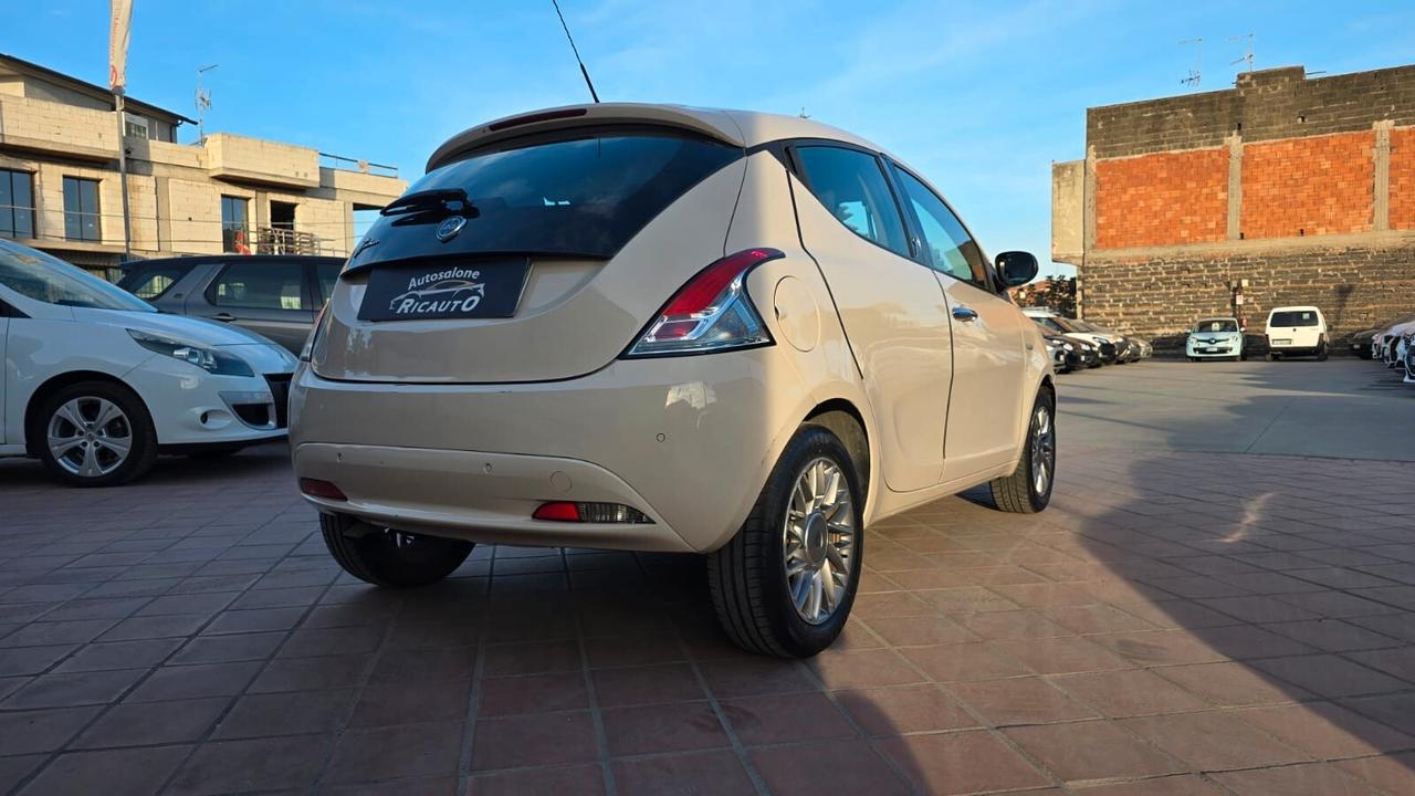 Lancia Ypsilon 1.2 69 CV 5 porte Elle