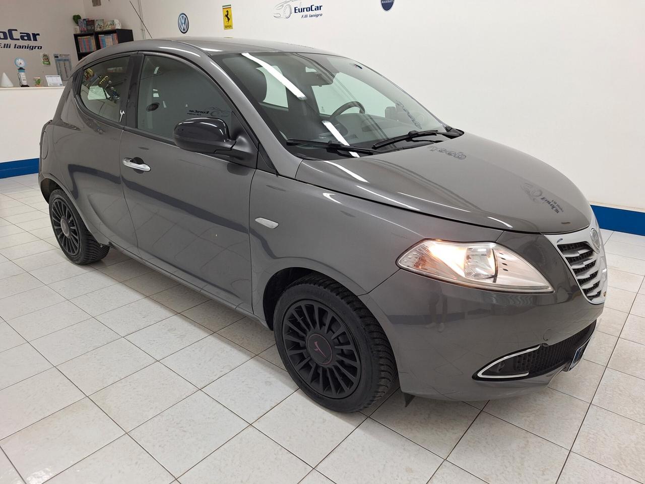 Lancia Ypsilon 1.2 69cv Platinum