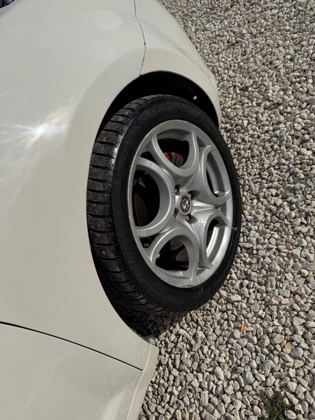 Alfa Romeo MiTo 1.6 JTDm 16V Distinctive Sport Pack