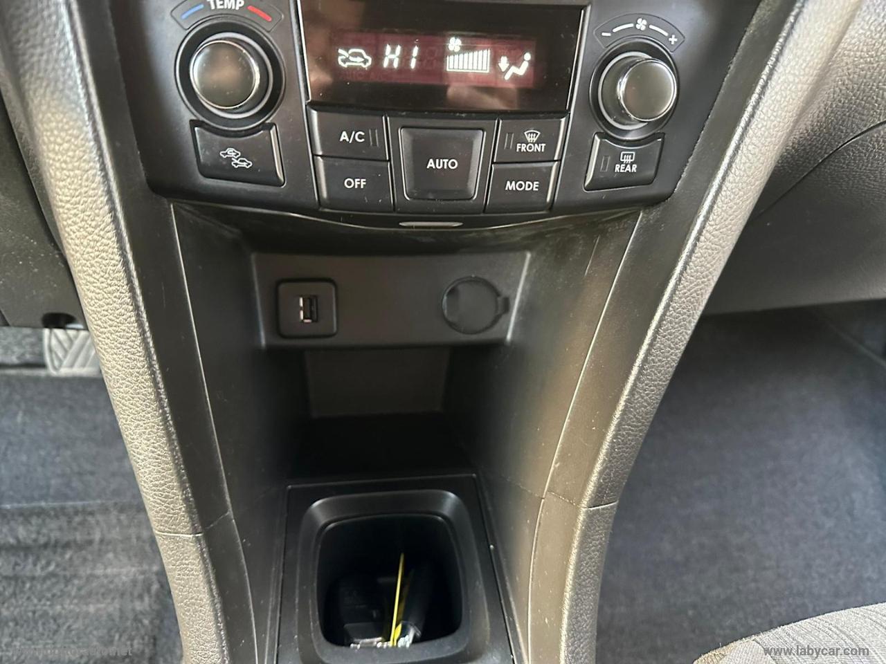 SUZUKI Swift 1.3 DDiS 5p. B-Top Bi-Color