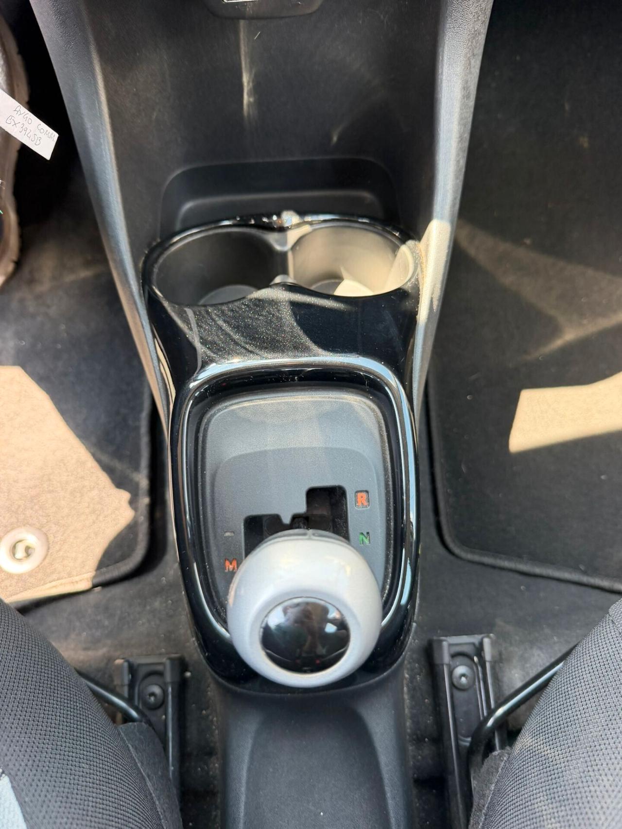 Toyota Aygo 1.0 VVT-i 69 CV 5 porte x-cool MMT