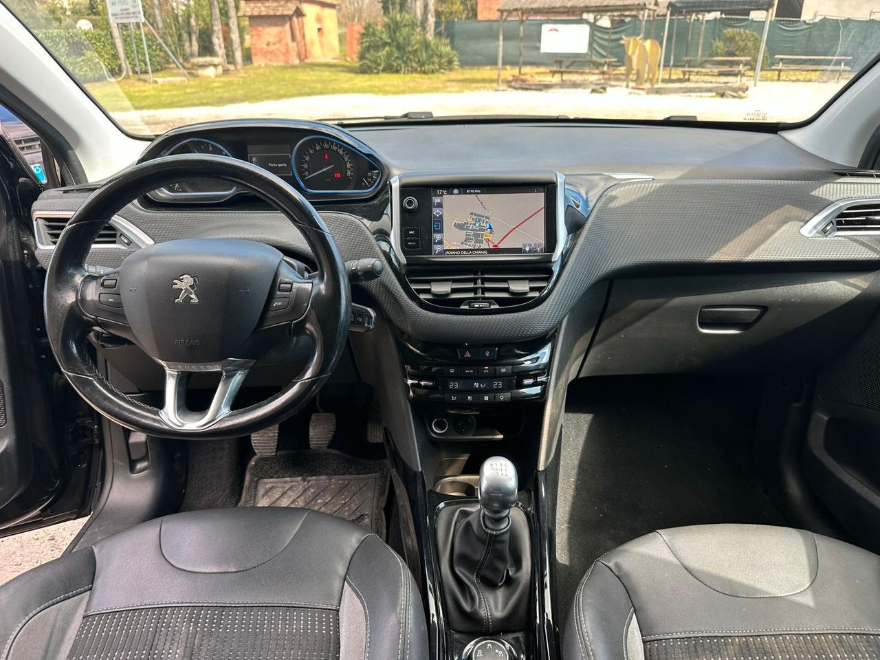 Peugeot 2008 BlueHDi 120 S&S Allure