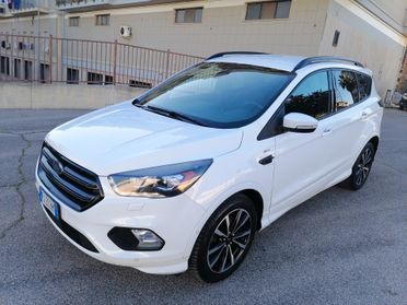 Ford Kuga 1.5 TDCI 120 CV ST-LINE 2017