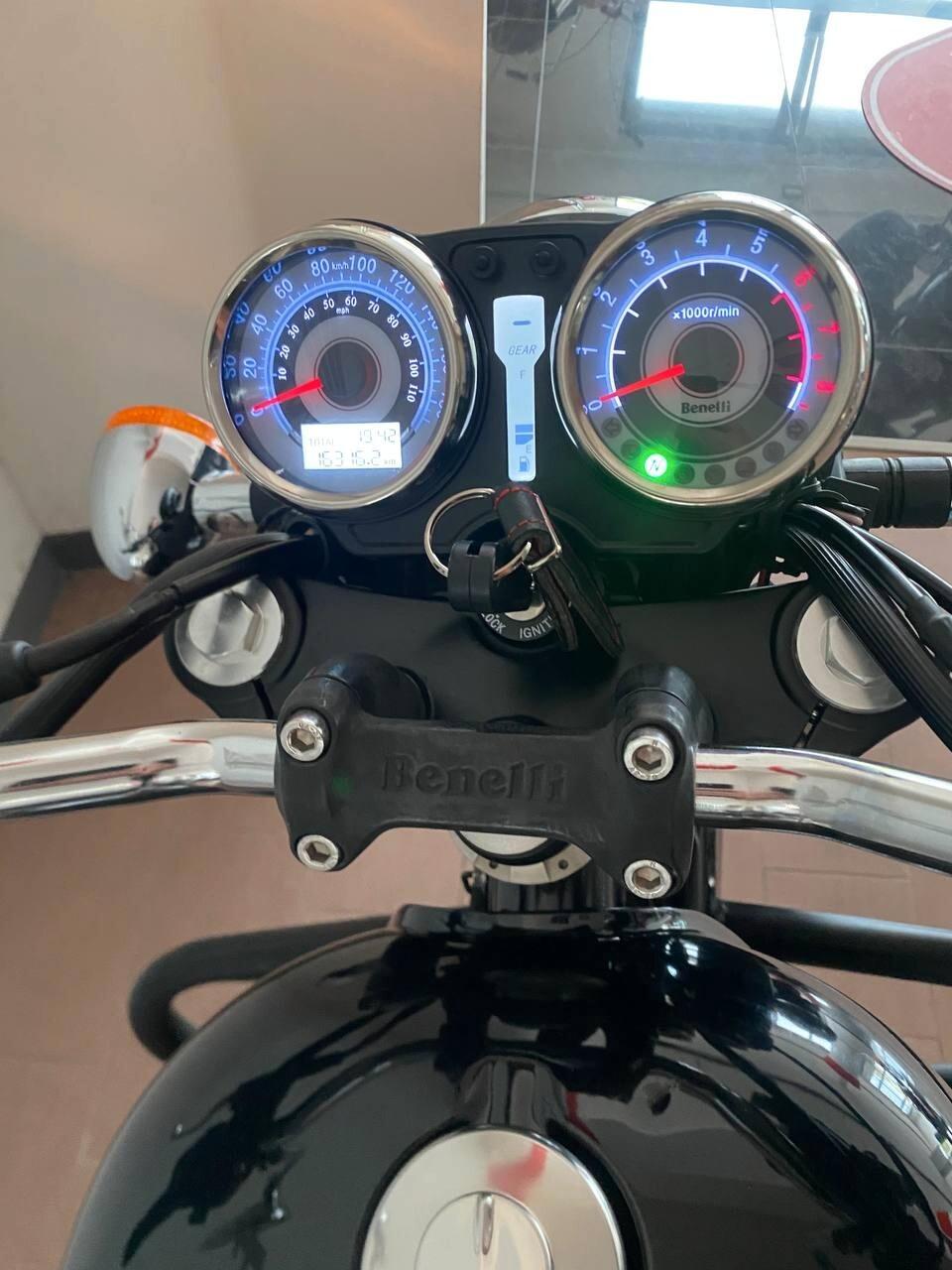 Benelli Imperiale 400