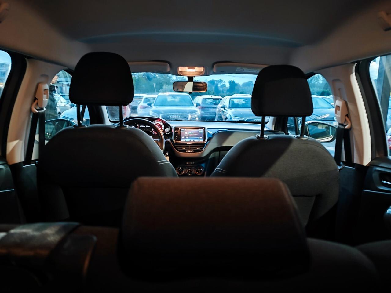 Peugeot 2008 BlueHDi 100 S&S Black Matt