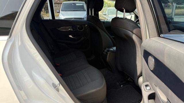 MERCEDES-BENZ GLC 220 d 4Matic Business