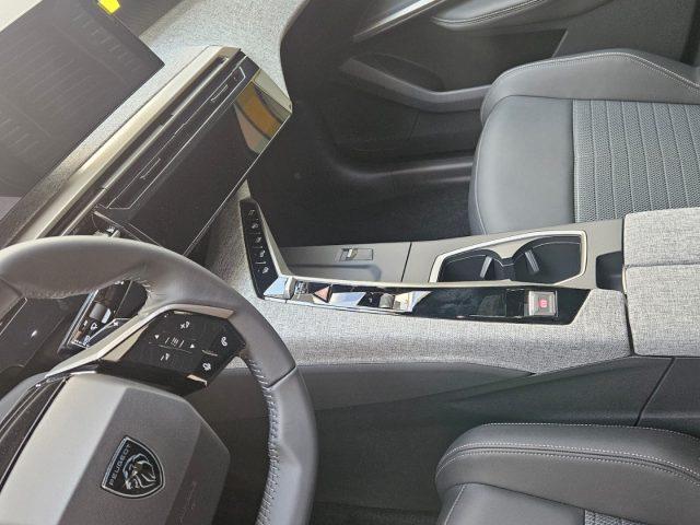 PEUGEOT 3008 Hybrid 136 e-DCS6 Allure tua da ?389,00 mensili