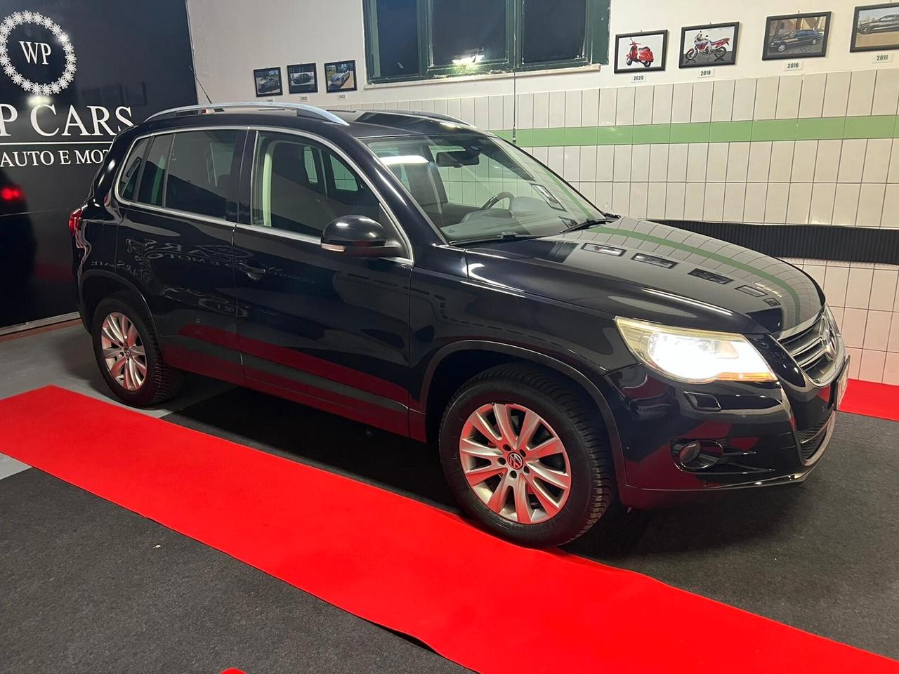 Volkswagen Tiguan 2.0 16V TDI DPF tiptronic Track & Field (28°)