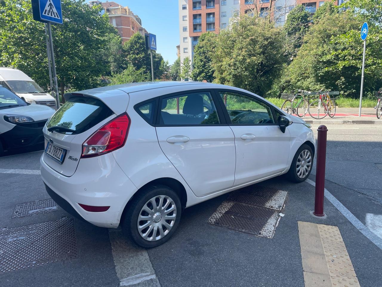 Ford Fiesta 1.4 5 porte Bz.- GPL/GARANZIA 12 MESI