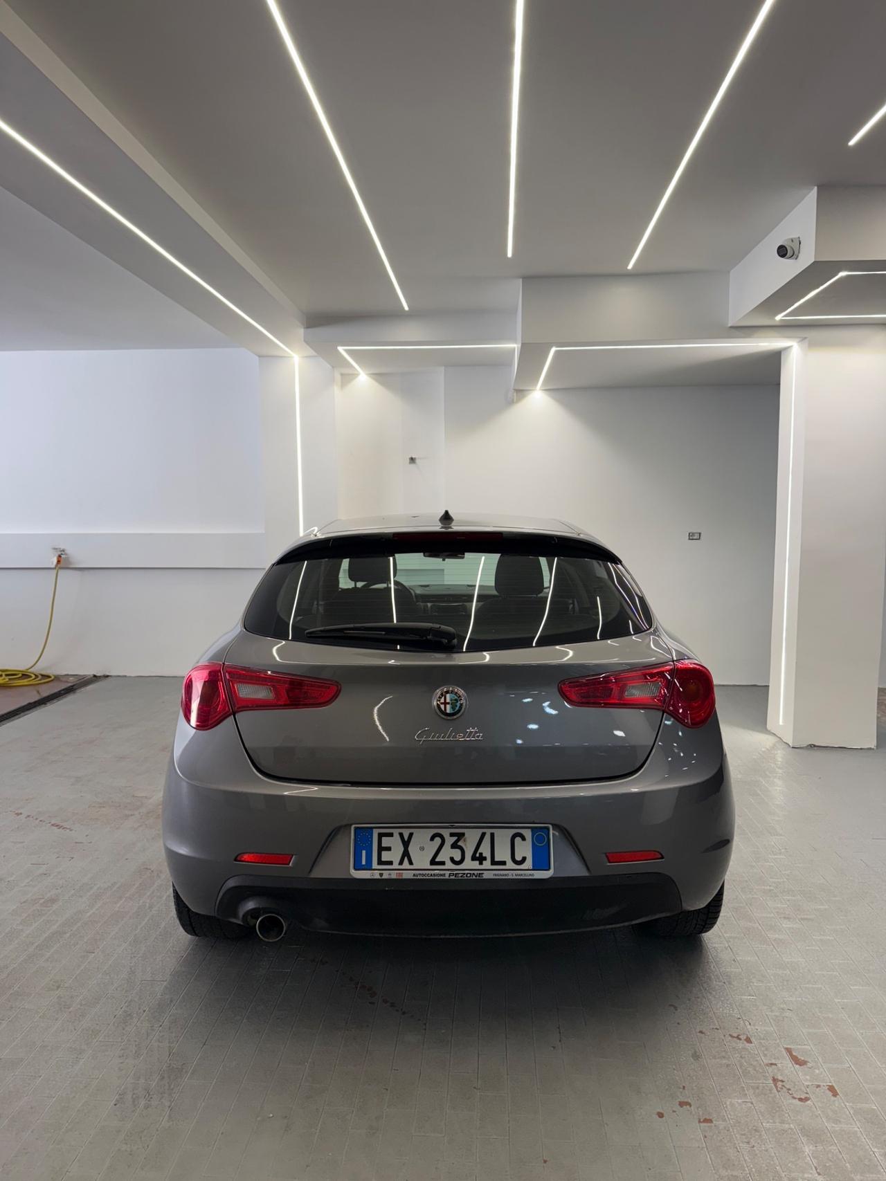 Alfa Romeo Giulietta 1.6 JTDm-2 105 CV Distinctive