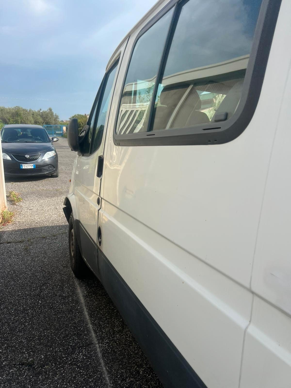 Ford Transit/Tourneo Transit 100 2.5 D PC Combi