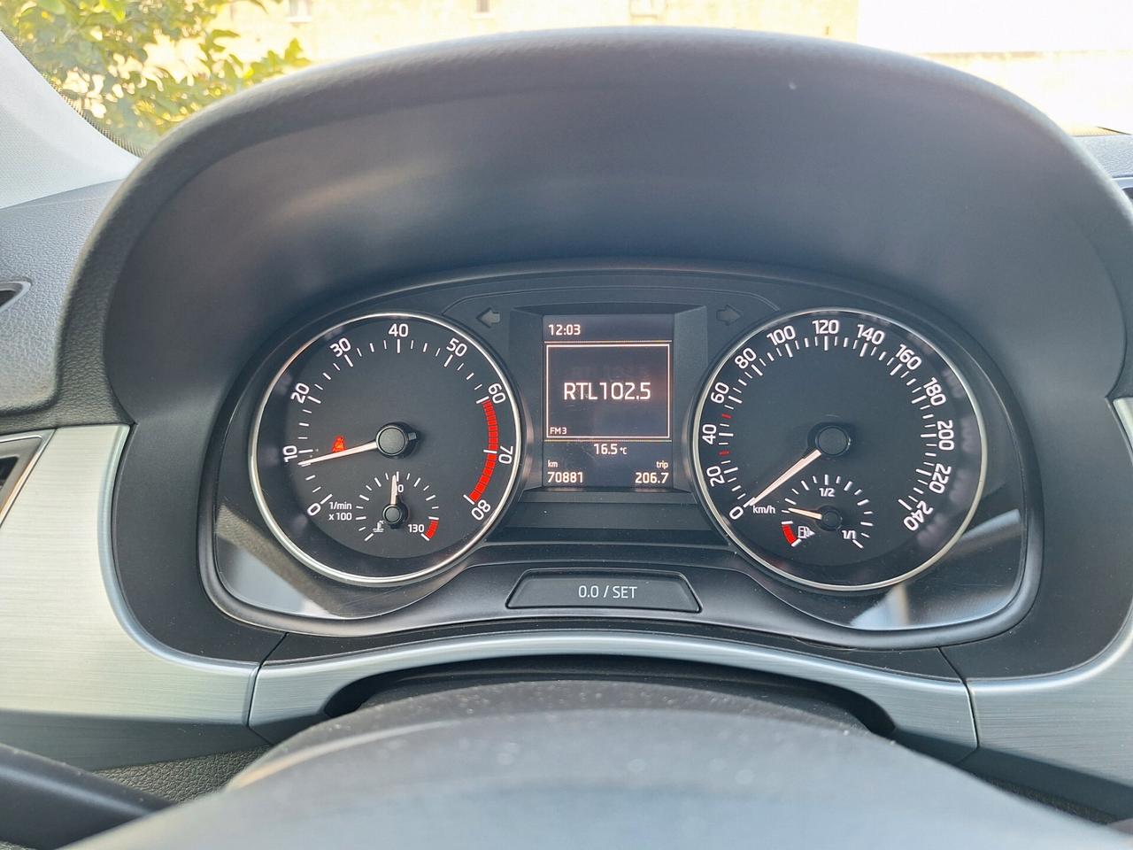 Skoda Fabia 1.0 MPI 75cv Ambition - 2015