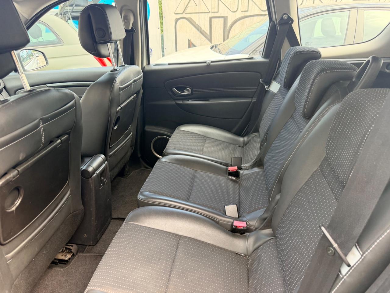 Renault Scenic 1.5 DCI 7 POSTI FULL NAVI