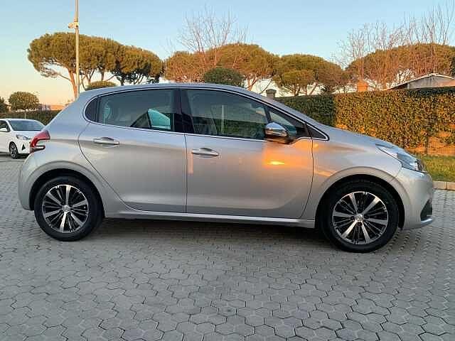 Peugeot 208 BlueHDi 100 5 porte Allure