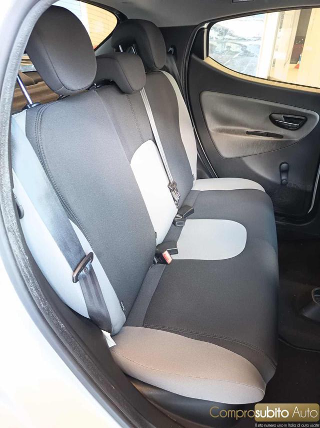 LANCIA Ypsilon 1.3 MJT 16V 95 CV 5 porte S&S Silver