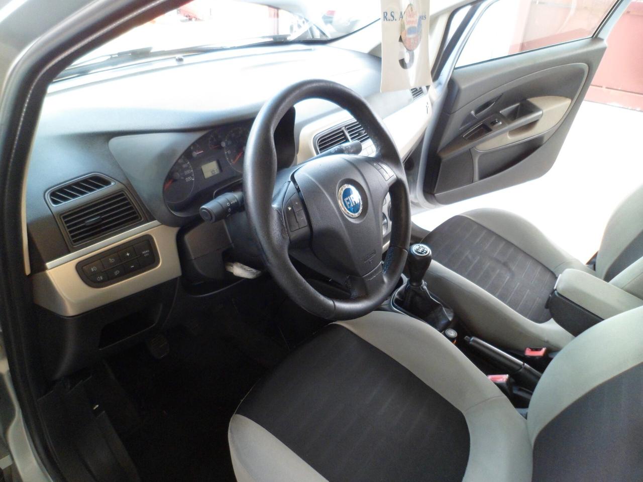 FIAT Grande Punto 1.3mlt 75cv 5p ful optional 06
