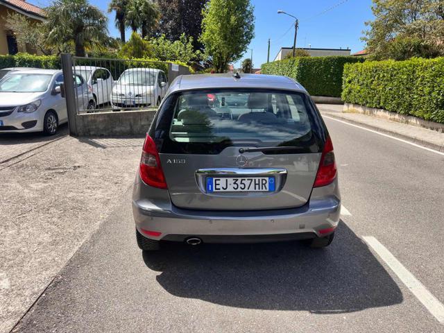 MERCEDES-BENZ A 160 BlueEFFICIENCY Premium cambio automatico