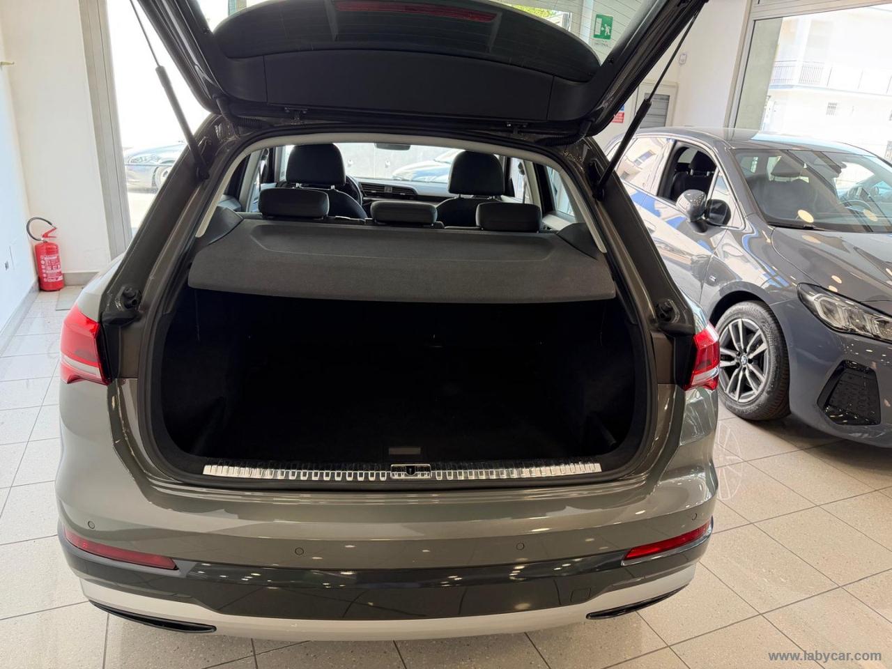 AUDI Q3 35 TDI S tronic Business Advanced