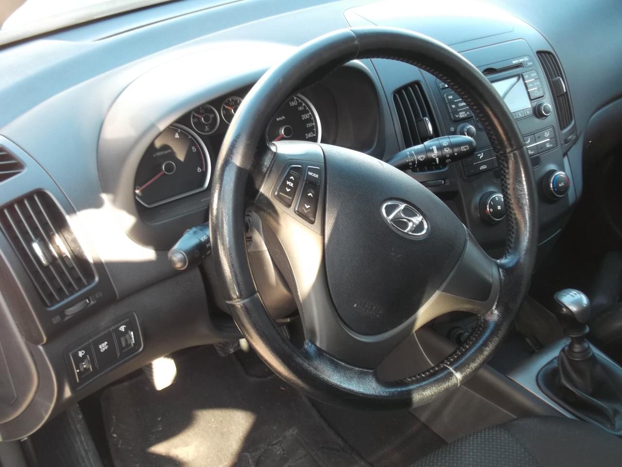 Hyundai i30 1.6 CRDi 90CV 6m. 5p. Active Special - 24