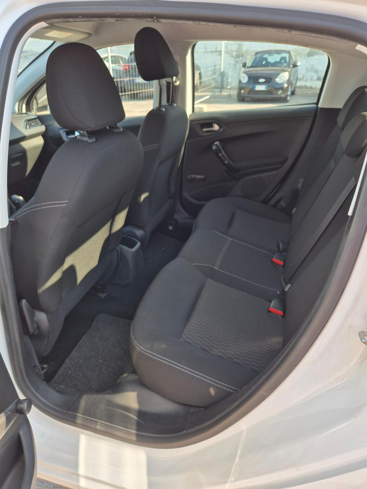 Peugeot 208 PureTech 68 5 porte Active