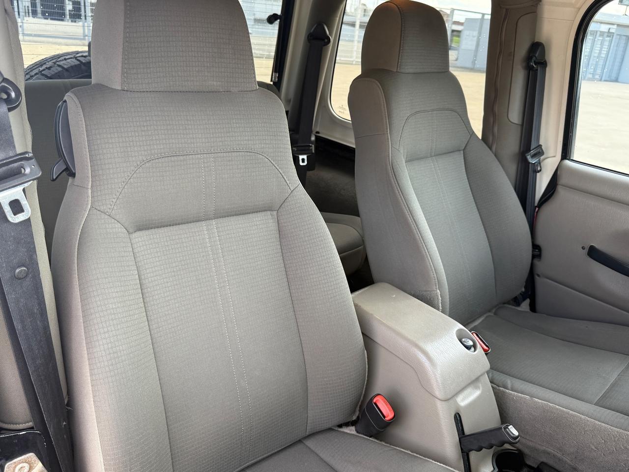 Jeep Wrangler 4.0 cat SAHARA HardTop