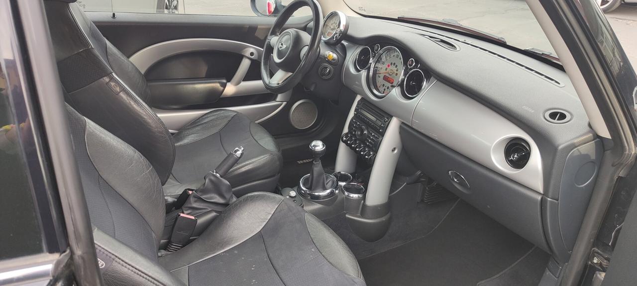 Mini 1.4 tdi One D Park Lane per neopatentati
