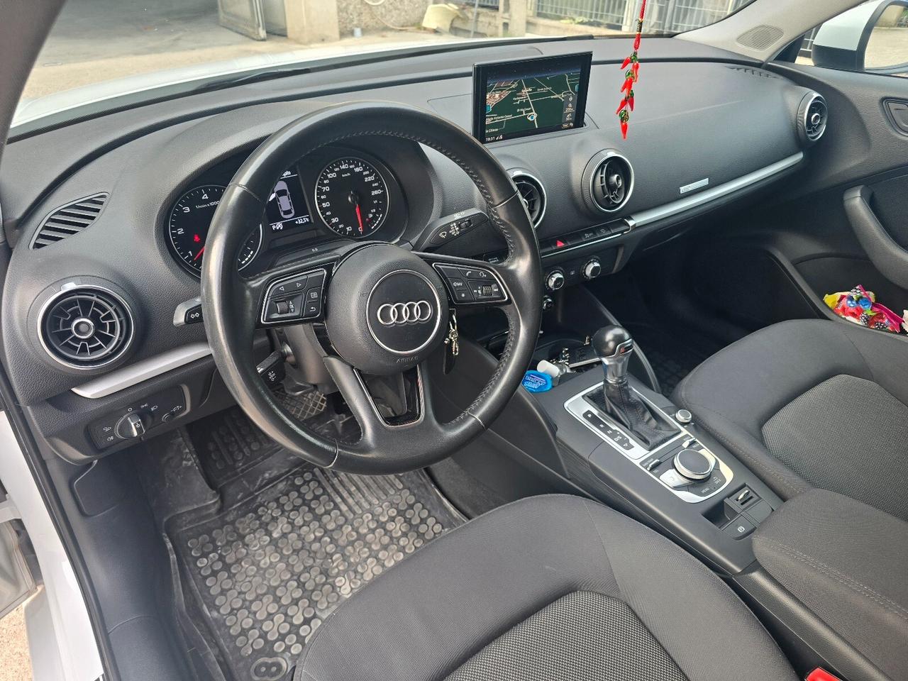 Audi A3 Sedan 1.6 TDI 116 CV S tronic Business