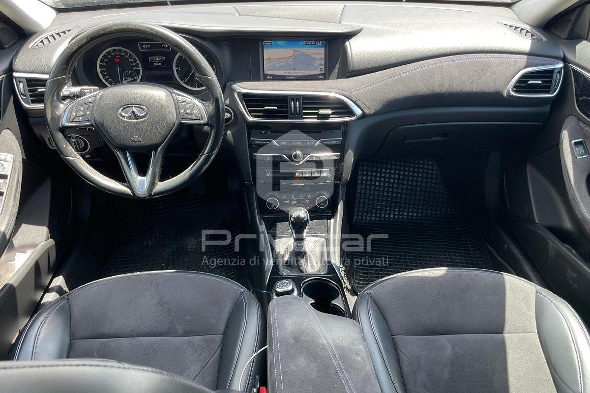 INFINITI Q30 1.5 diesel City Black Edition
