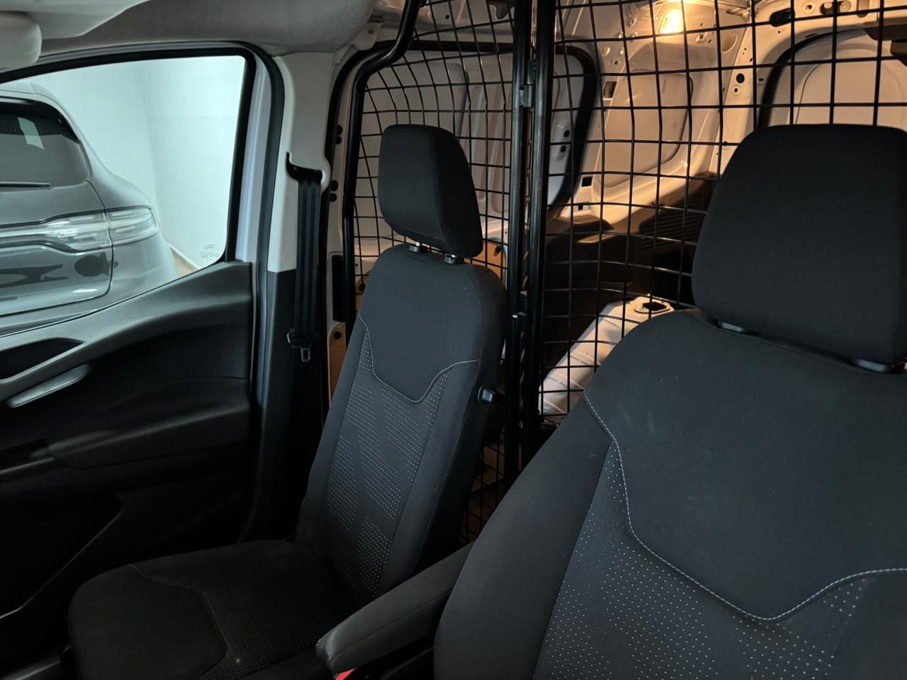 Ford Transit Courier 1.5 TDCi 95CV Van Trend