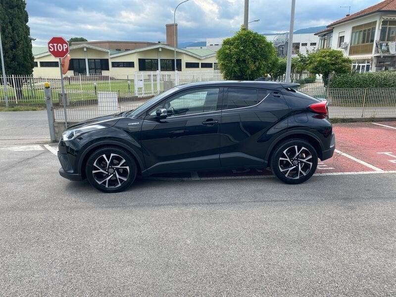 Toyota C-HR 1.8 Hybrid E-CVT Trend