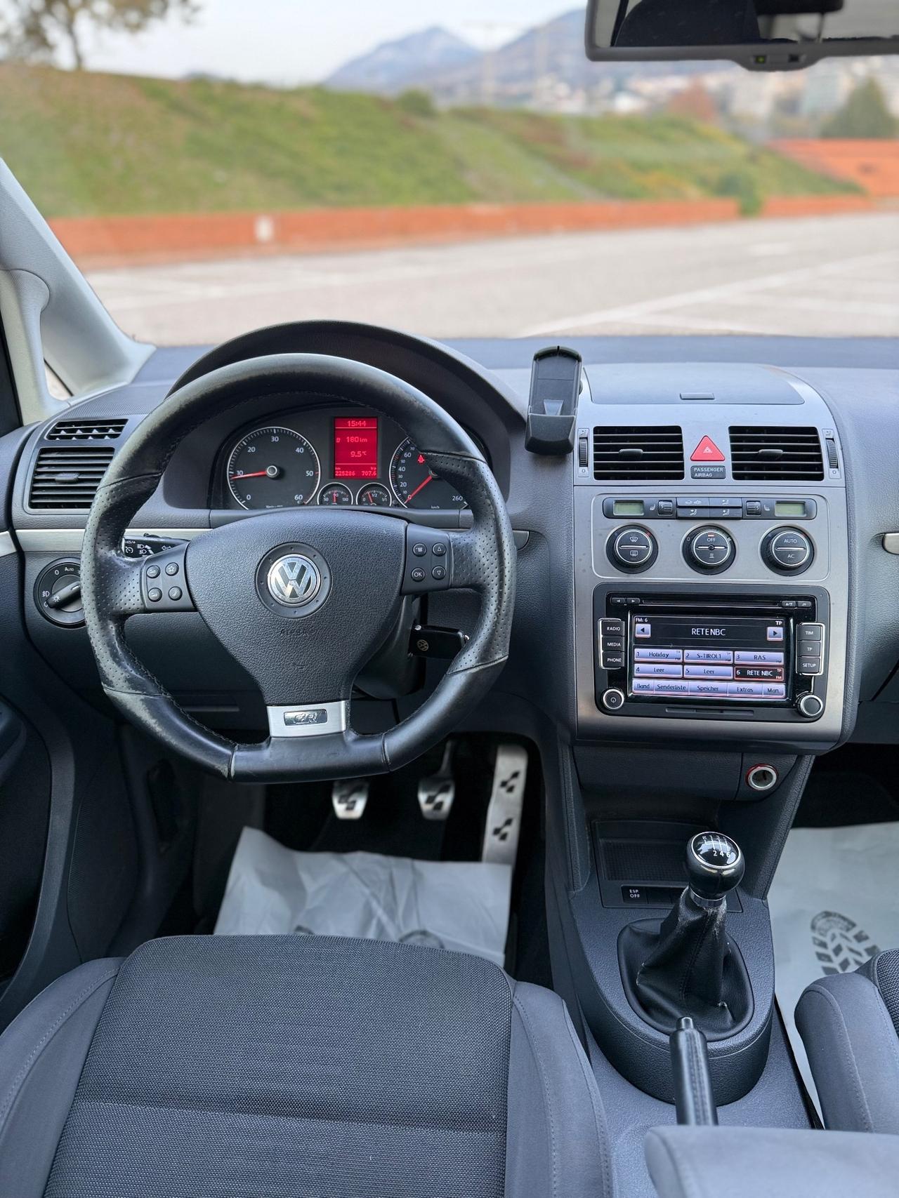 Volkswagen Touran 2.0 TDI 170 CV R-Line 7 POSTI