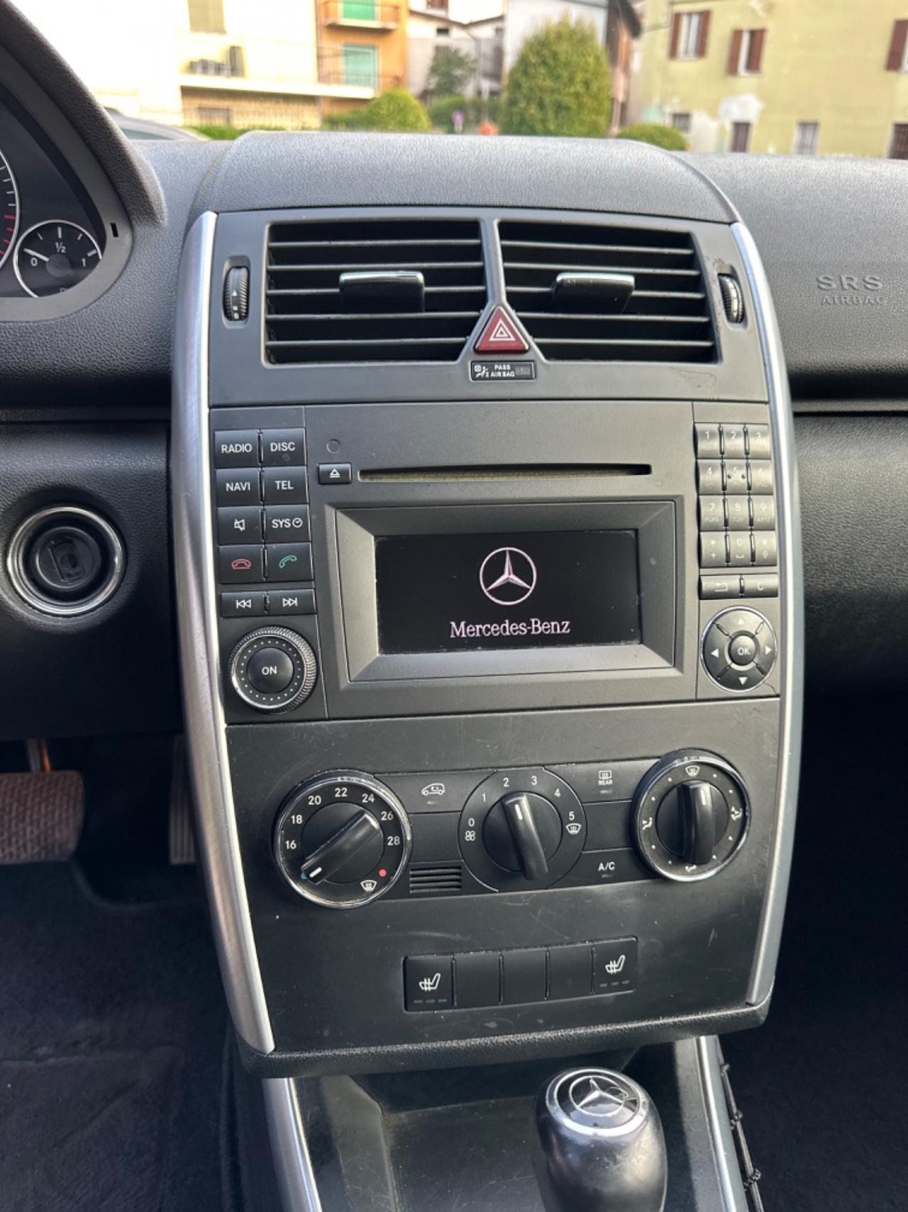 Mercedes-benz A 160 AUTOMATIC AVANTGARDE UNICOPR NEOPAT