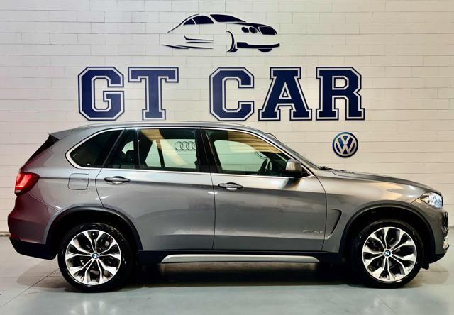 BMW X5 xDrive30d 258CV Luxury ** TUTTA TAGLIANDATA BMW **