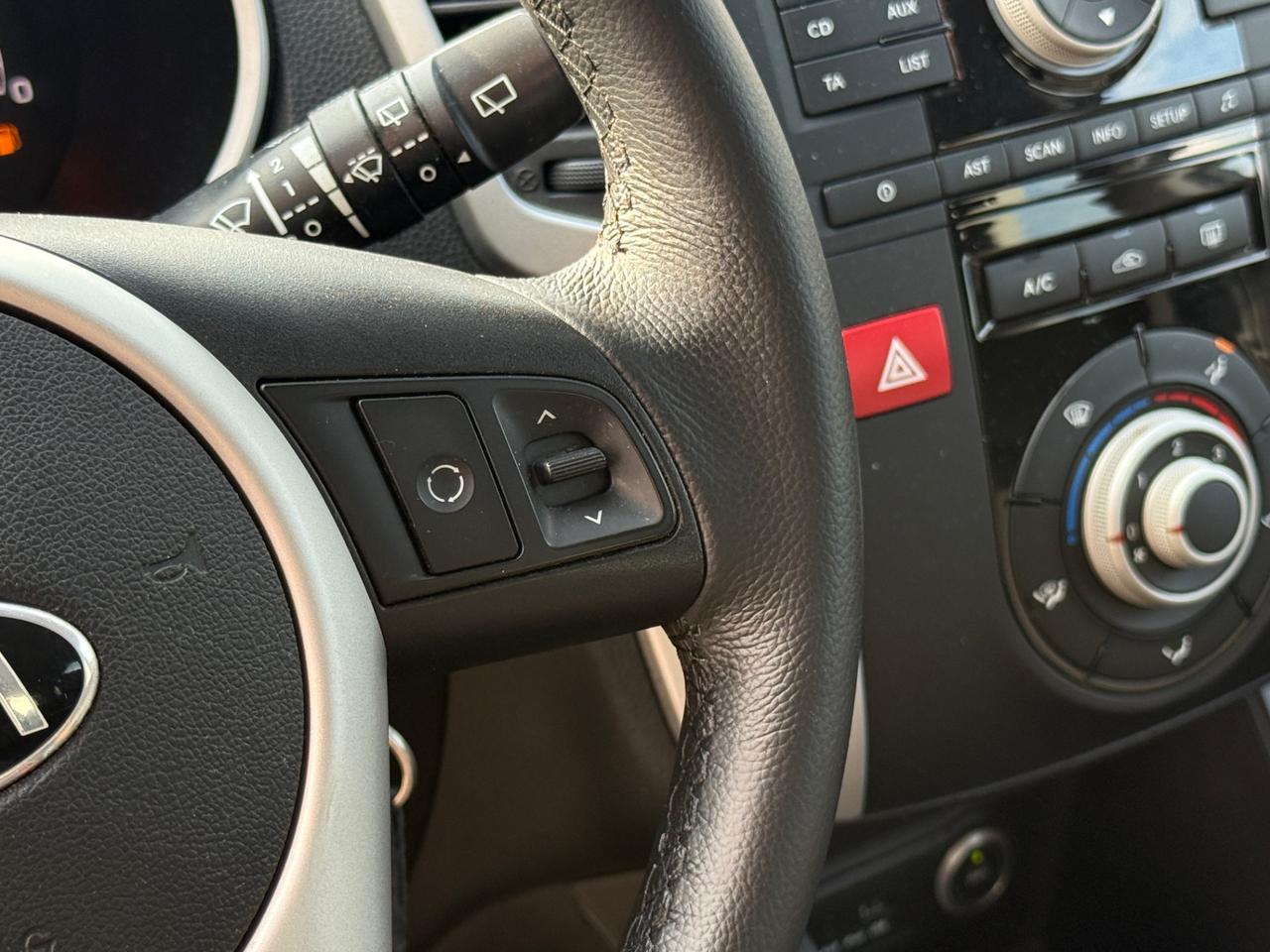 Kia Venga 1.4 GPL Easy|NEOPATENTATI