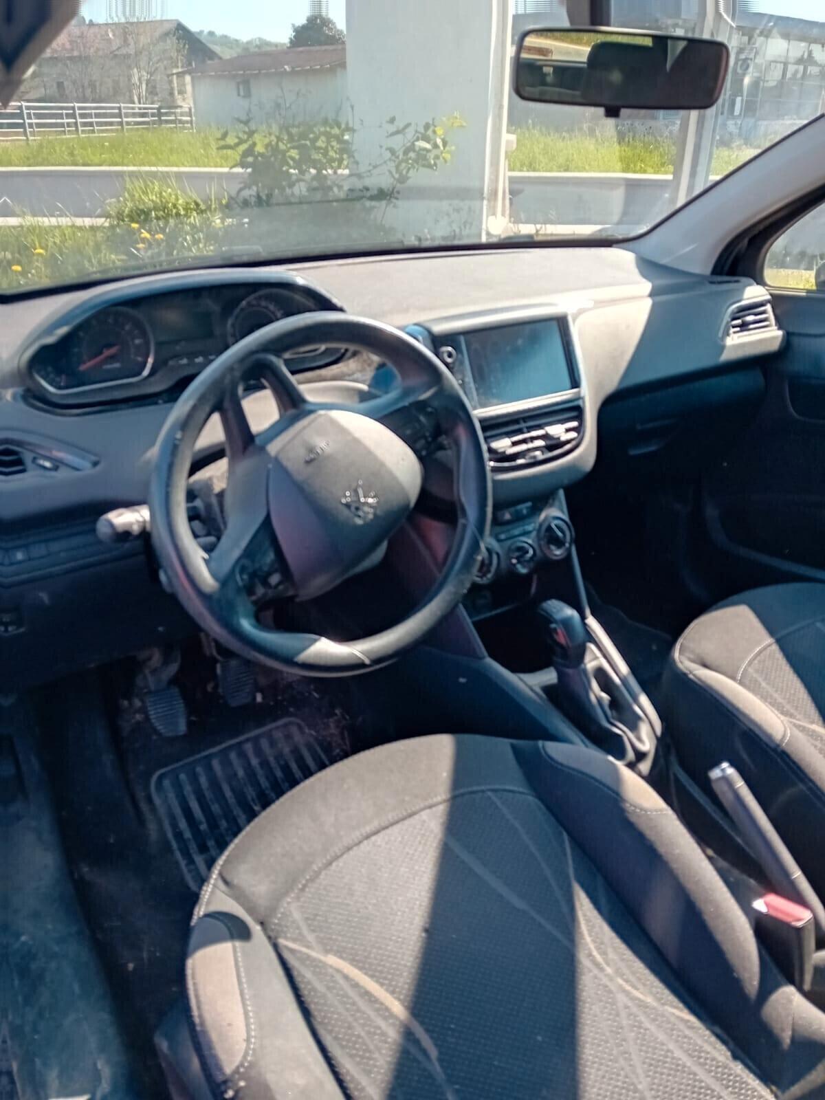 Peugeot 208 1.2 VTi 82cv 3P Motore Fuso