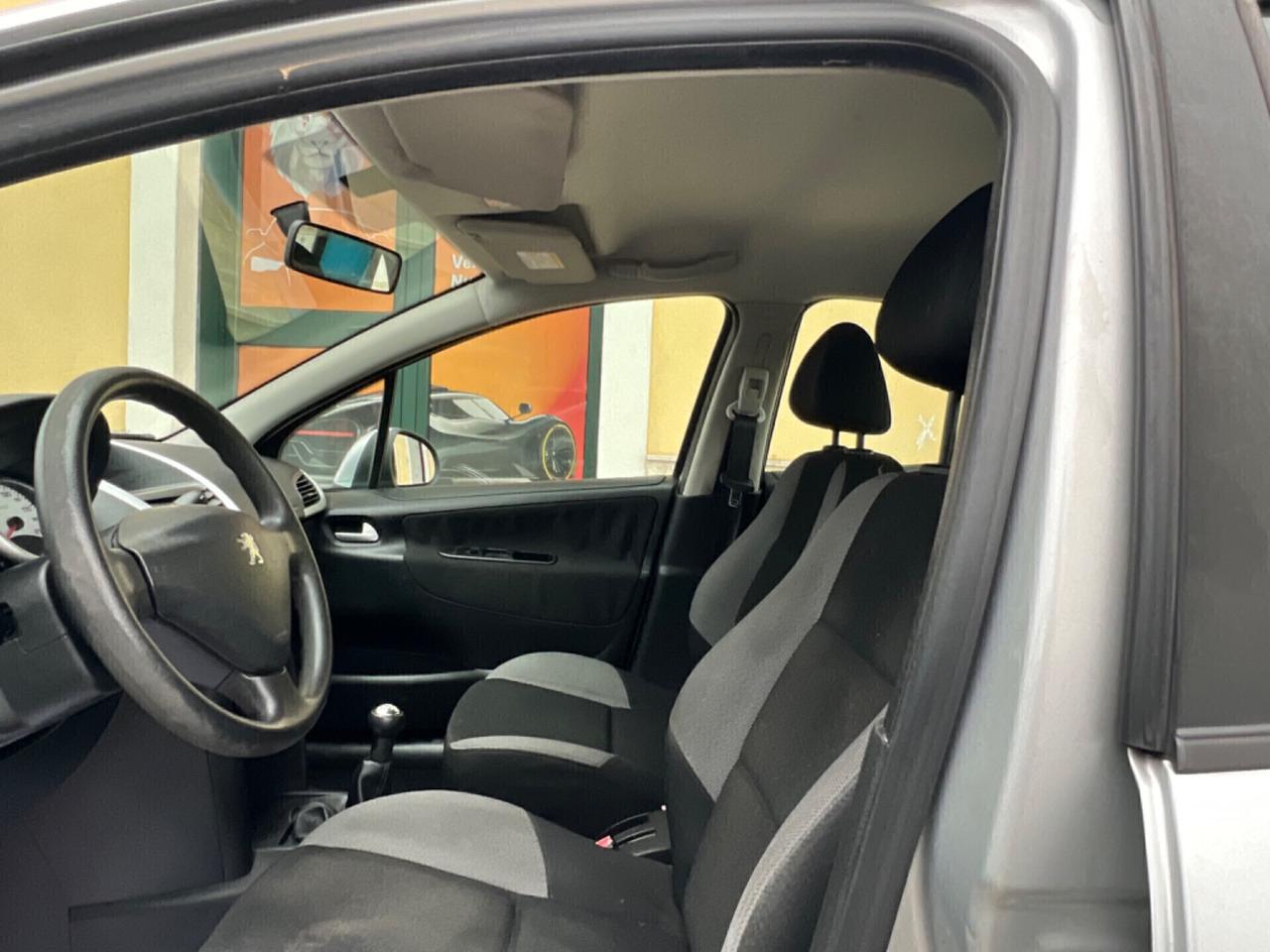 Peugeot 207 1.4 HDi 70CV 5p. Perfetta e garantita