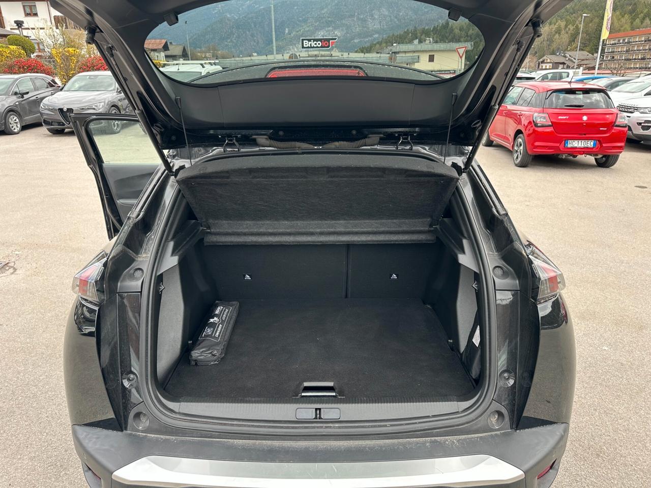 Peugeot 2008 PureTech 100 S&S Allure