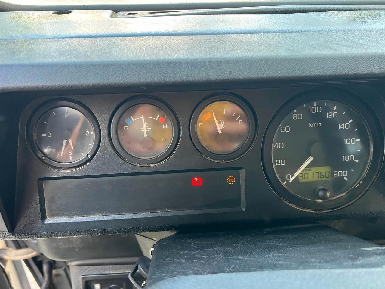 LAND ROVER DEFENDER 90 2.5 Td5 SW SE 6 posti