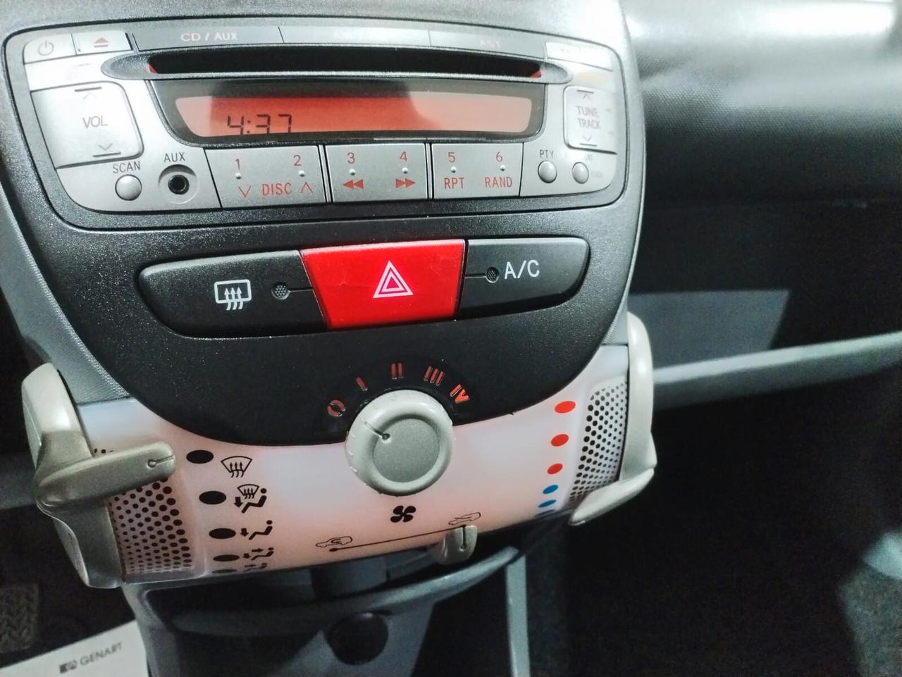 Toyota Aygo 1.0 12V VVT-i 5 porte Now Connect