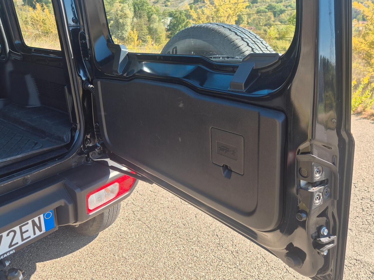 Suzuki Jimny 1.5 5MT PRO (N1)
