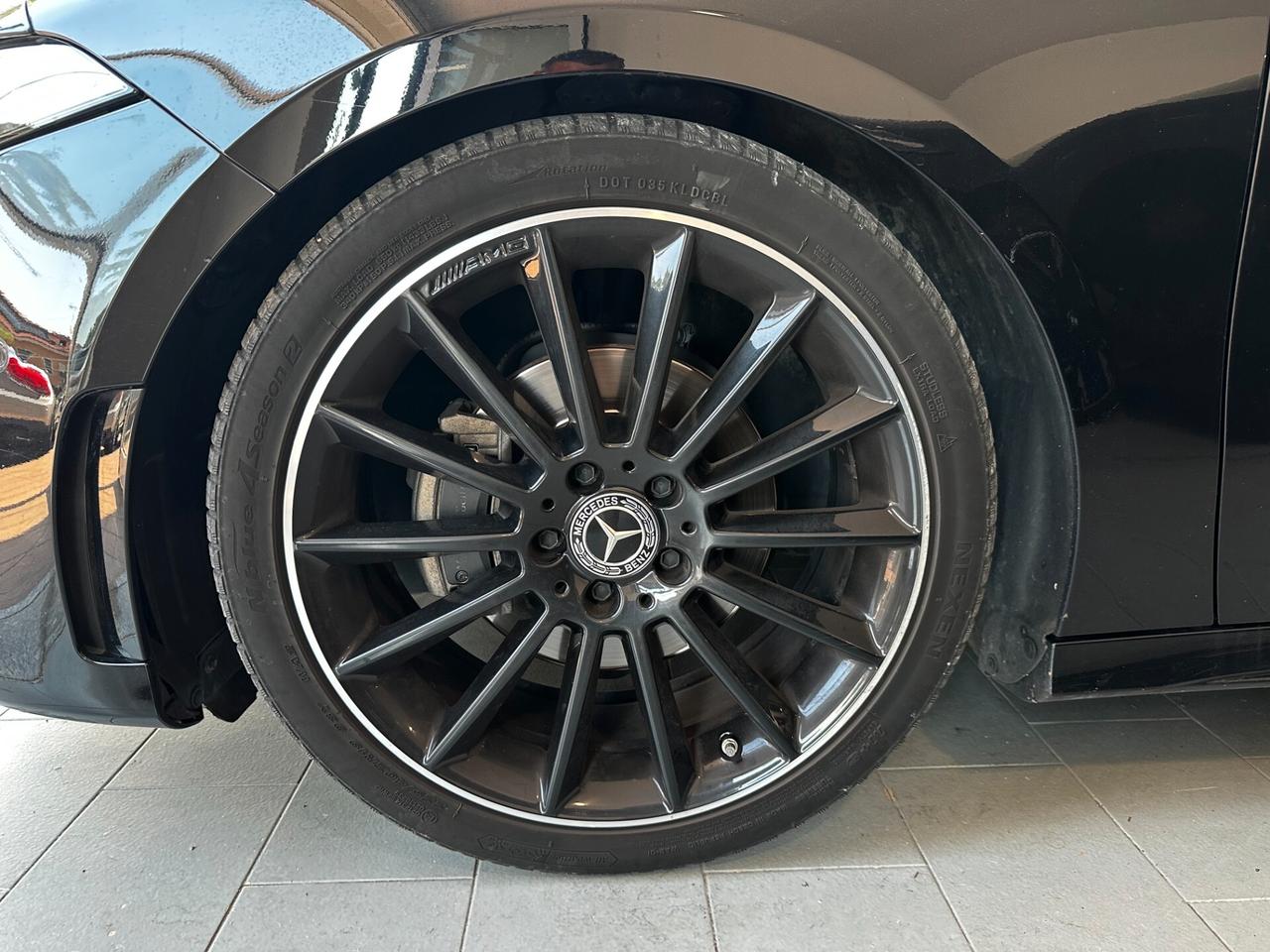 Mercedes-benz A 200 d AMG Premium / TETTO PANORAMA / R19 / TELECAM.
